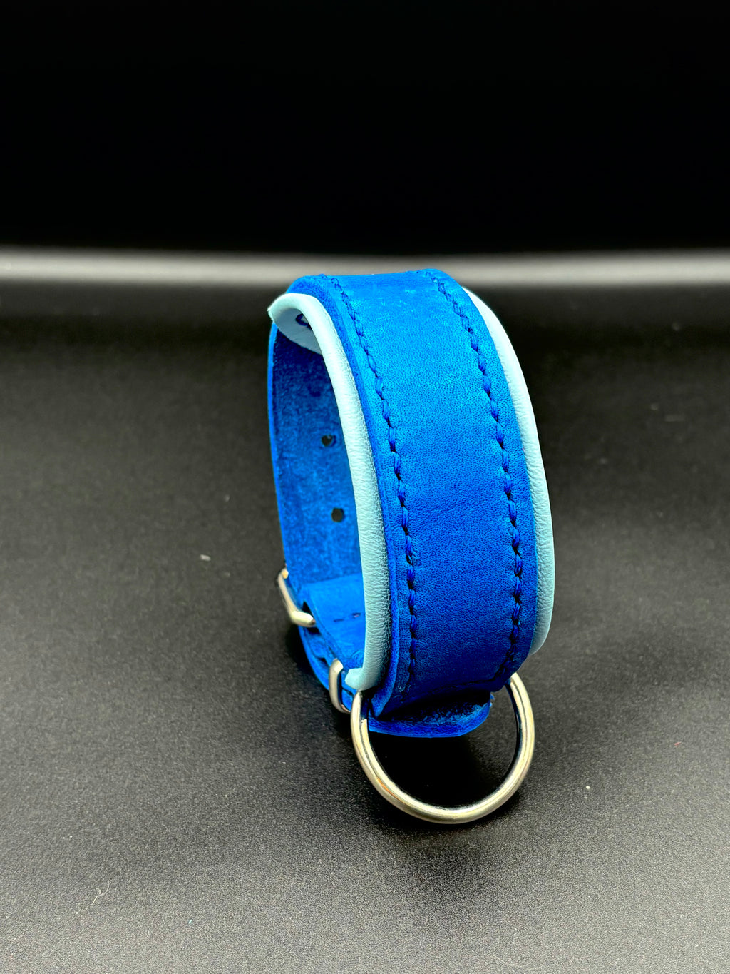 2-farbiges Leder-Hundehalsband – Handgenäht, Blau